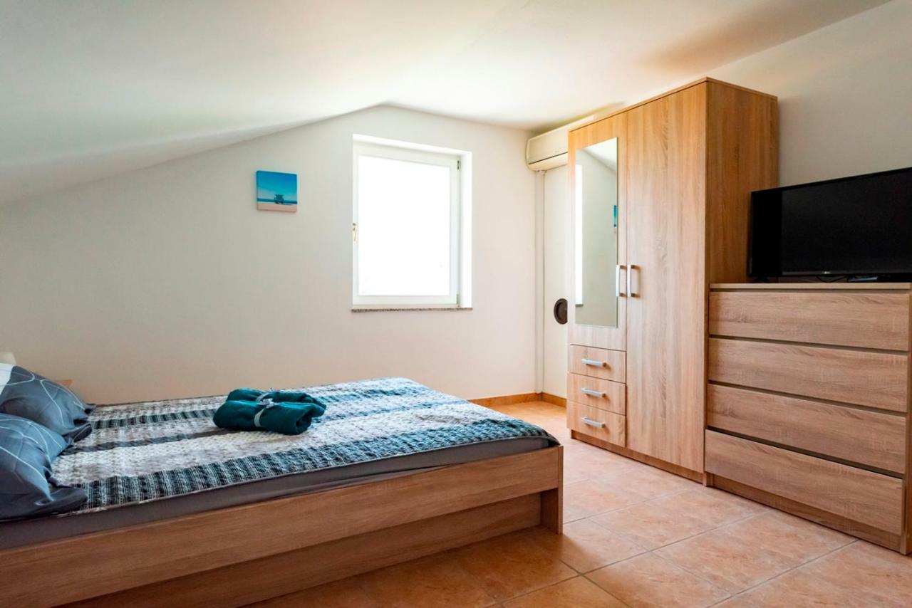 Lavanda Apartments&Studios Pinezići Buitenkant foto