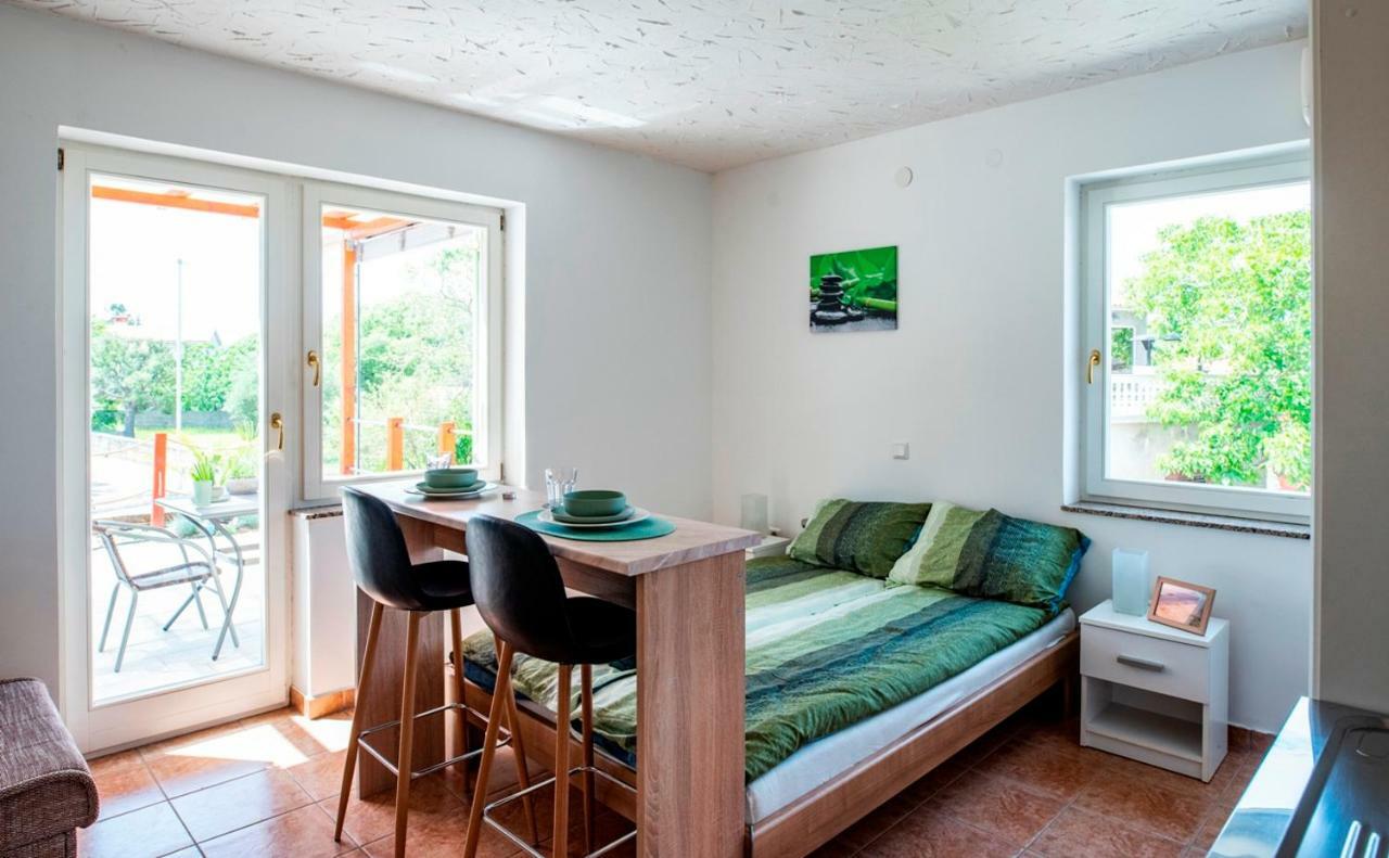 Lavanda Apartments&Studios Pinezići Buitenkant foto